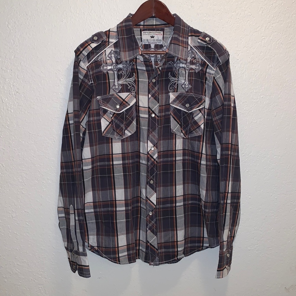Buckle Pop Icon Shirt